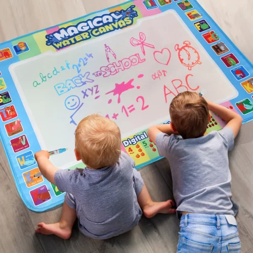 Effet magique dessin apparaissant à l'eau sur tapis réutilisable Montessori