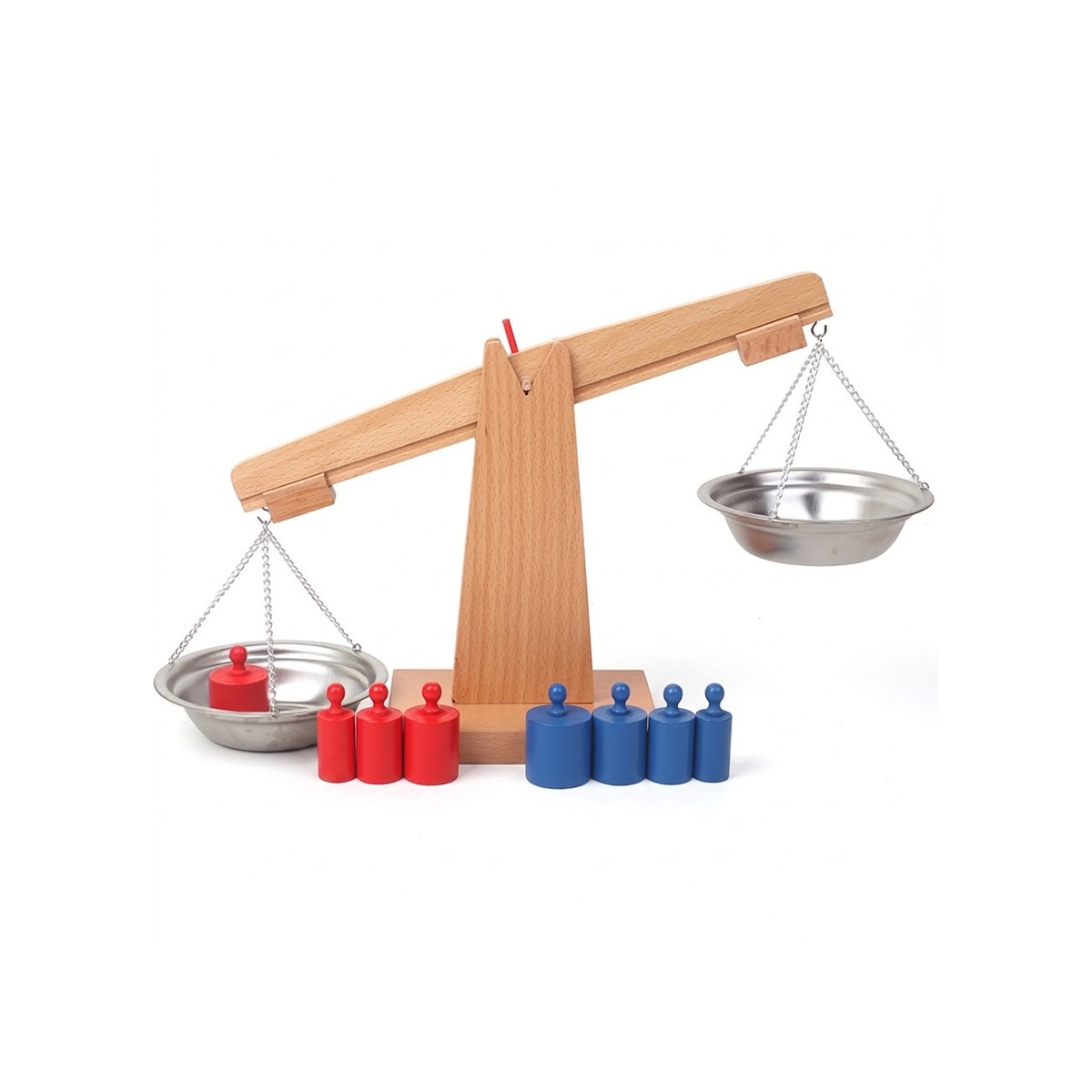 Balance qui penche du côté du poids rouge, les poids rouges et bleus alignés devant